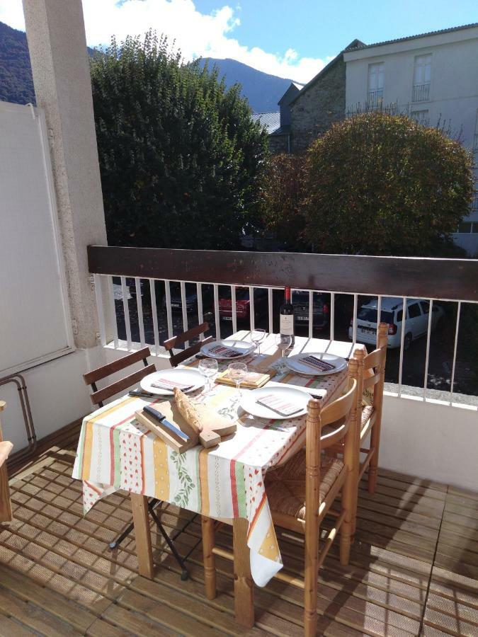 Le Pardeilhan Appt Chaleureux, Lumineux Avec Terrasse Et Parking En Coeur De Ville Bagneres-de-Luchon Ngoại thất bức ảnh